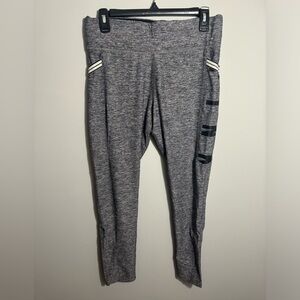 VS Pink ultimate leggings with side pockets - Women’s Large